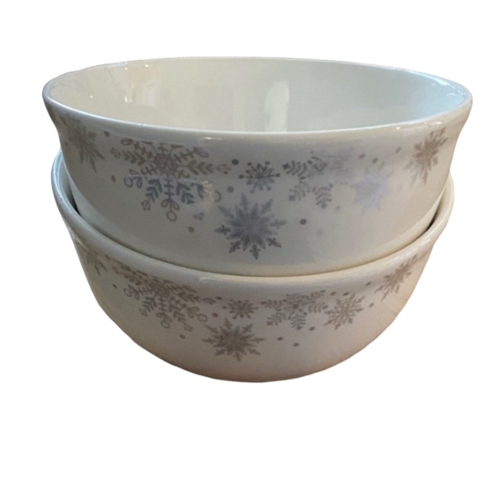 Royal Norfolk Snowflake Patterned Bowls. Set of 2.